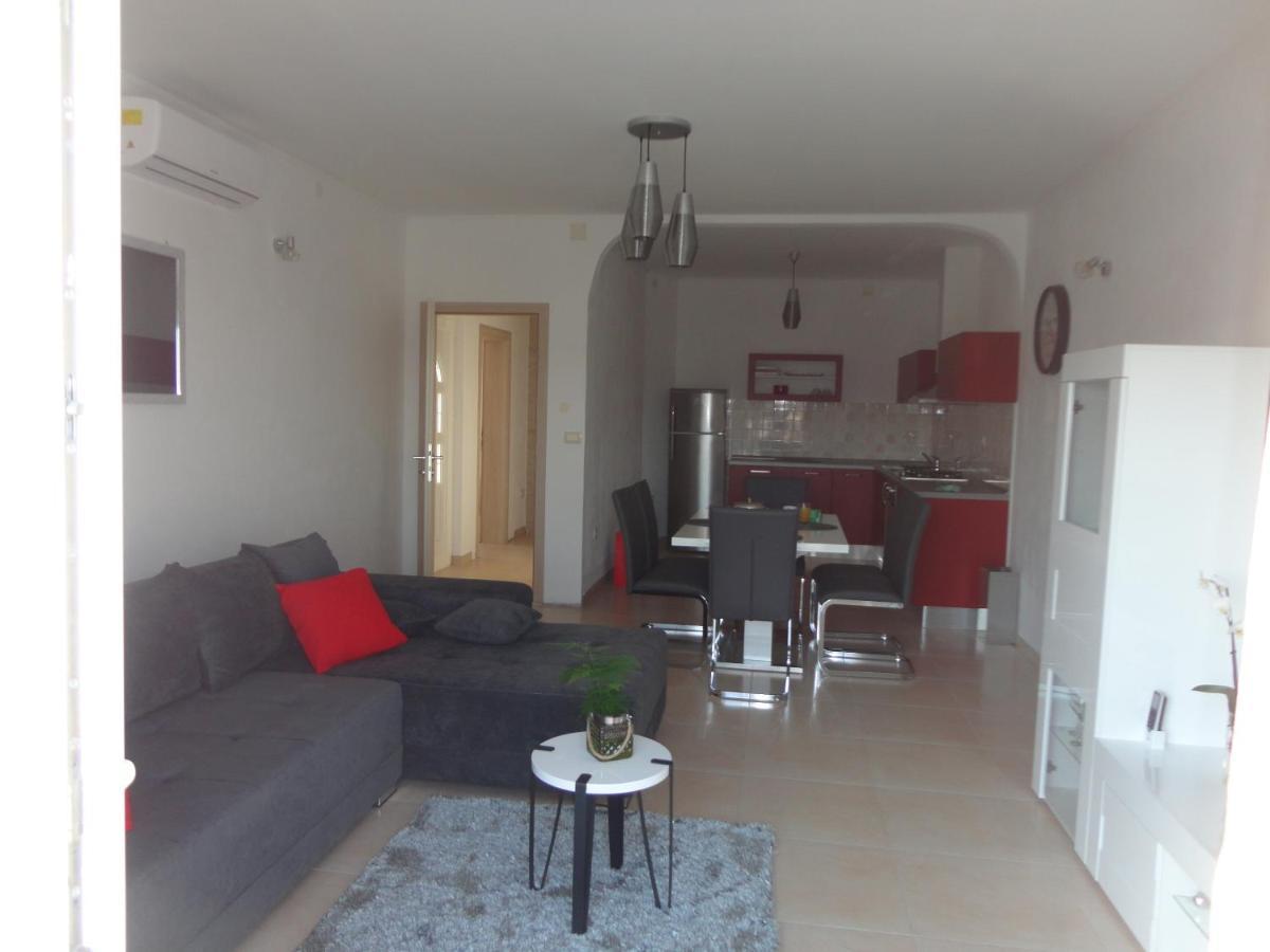 Apartman Bozic Apartment Kaštel Štafilić Екстериор снимка