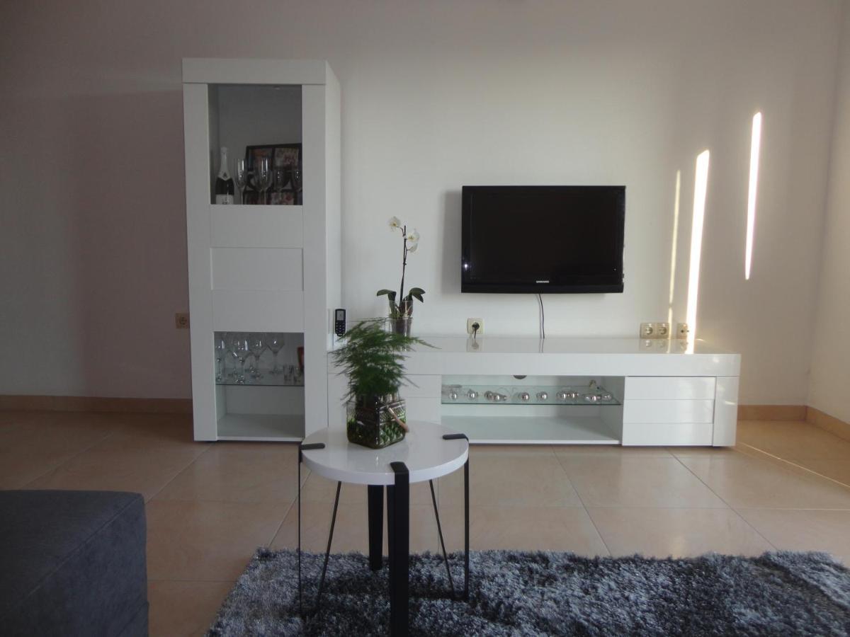 Apartman Bozic Apartment Kaštel Štafilić Екстериор снимка