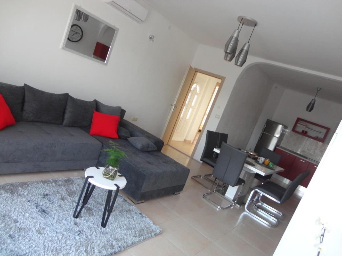 Apartman Bozic Apartment Kaštel Štafilić Екстериор снимка